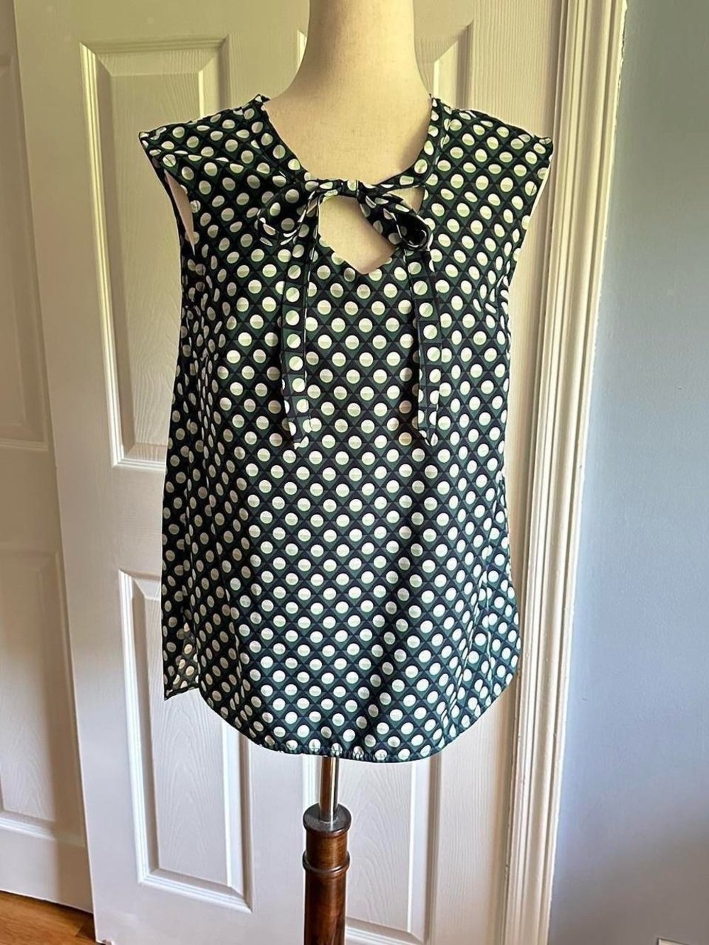 Merona Women’s Sleeveless Blouse Geometric Dot Green Medium Polyester